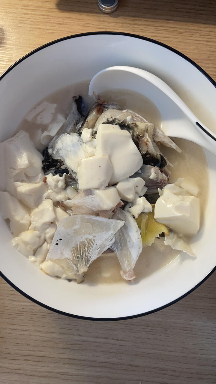 鱼头豆腐汤