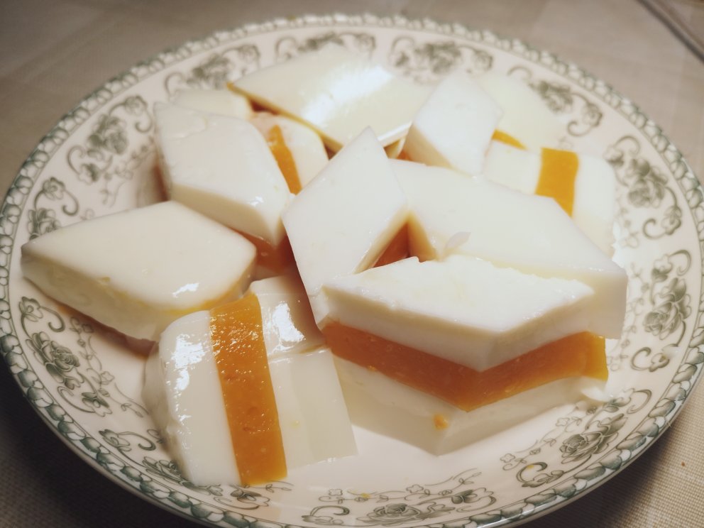 芒果牛奶千层糕