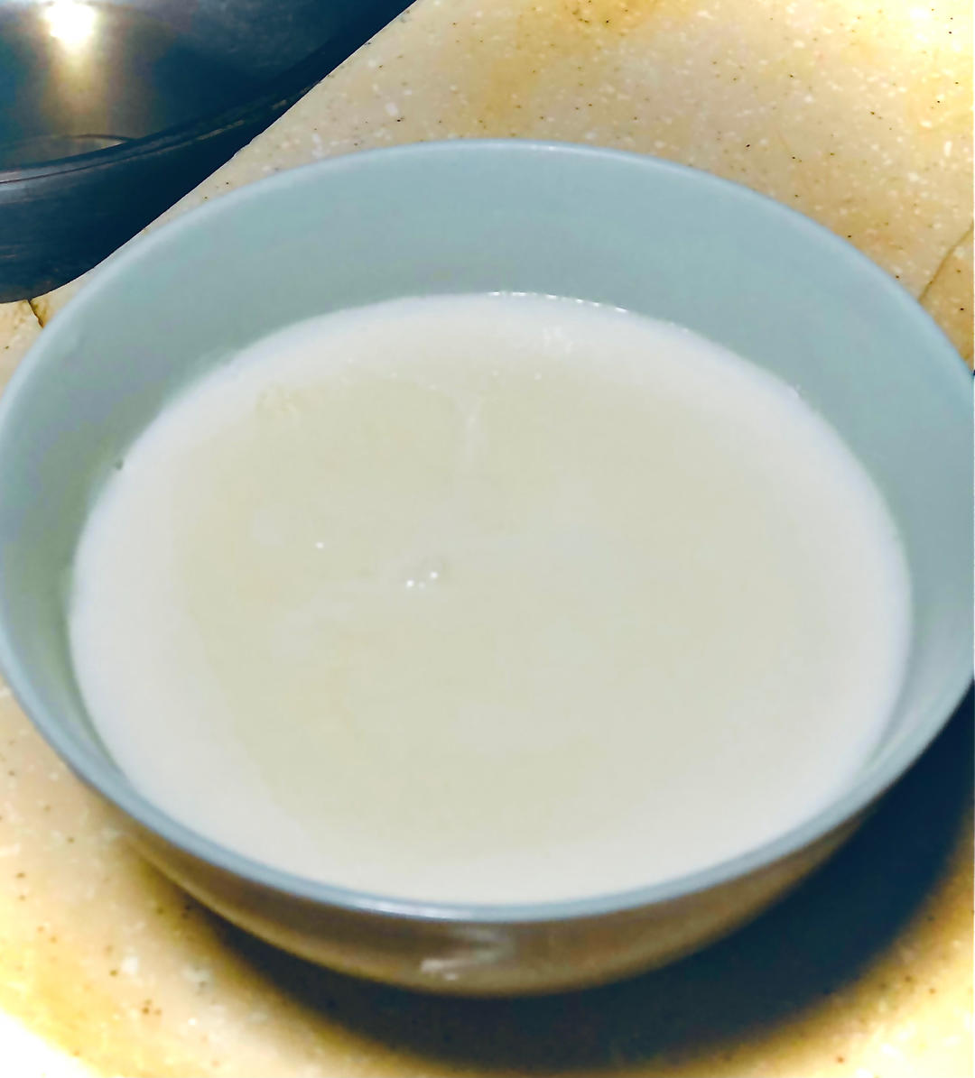 双皮奶，奶皮厚薄随意做
