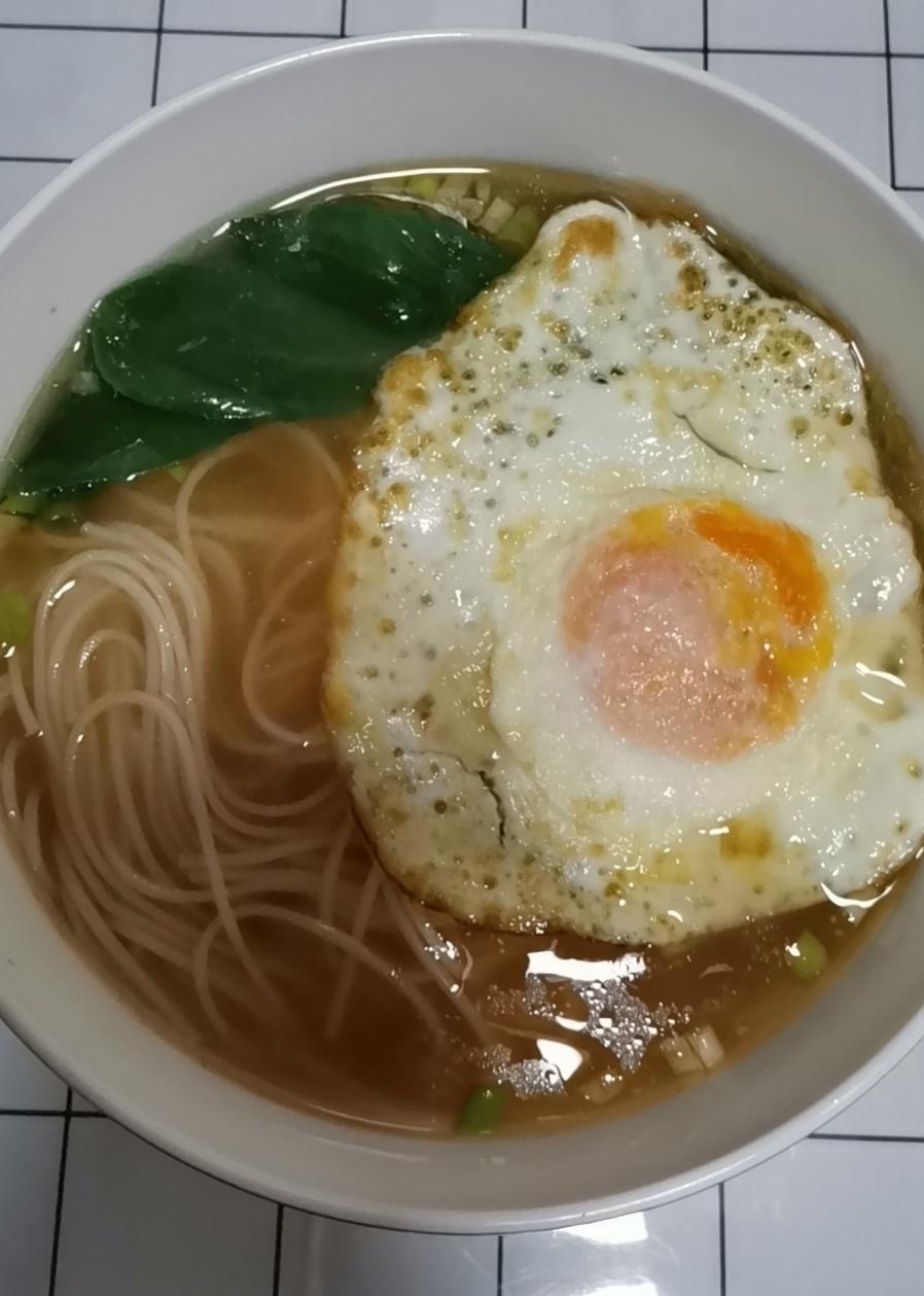 清汤挂面-香而不腻，方便快捷