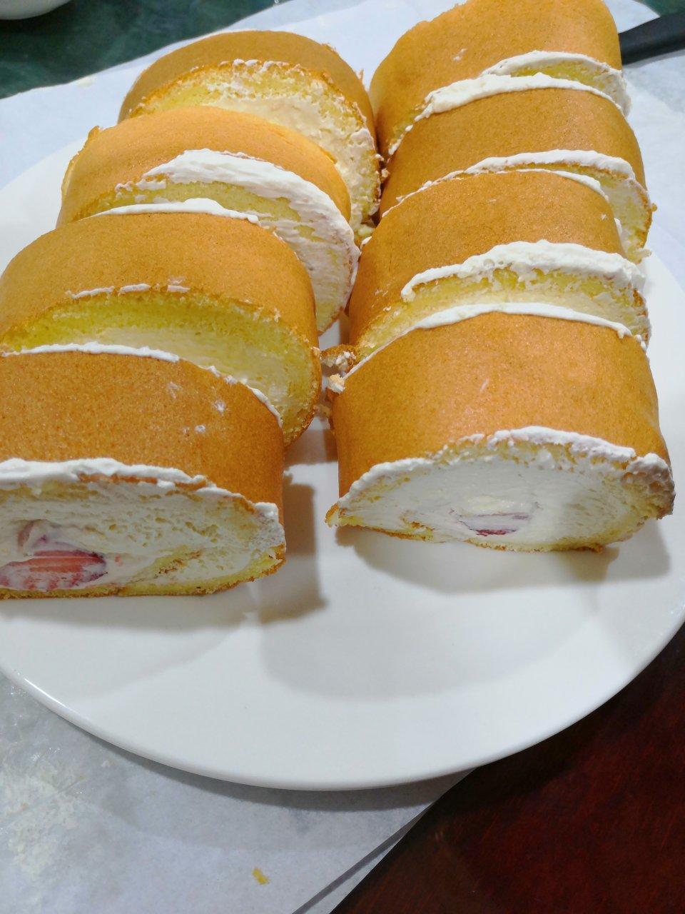 《Tinrry下午茶》教你做基础原味蛋糕卷