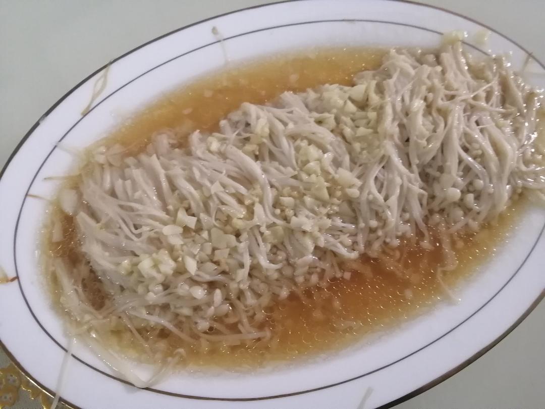 蒜蓉蒸金针菇