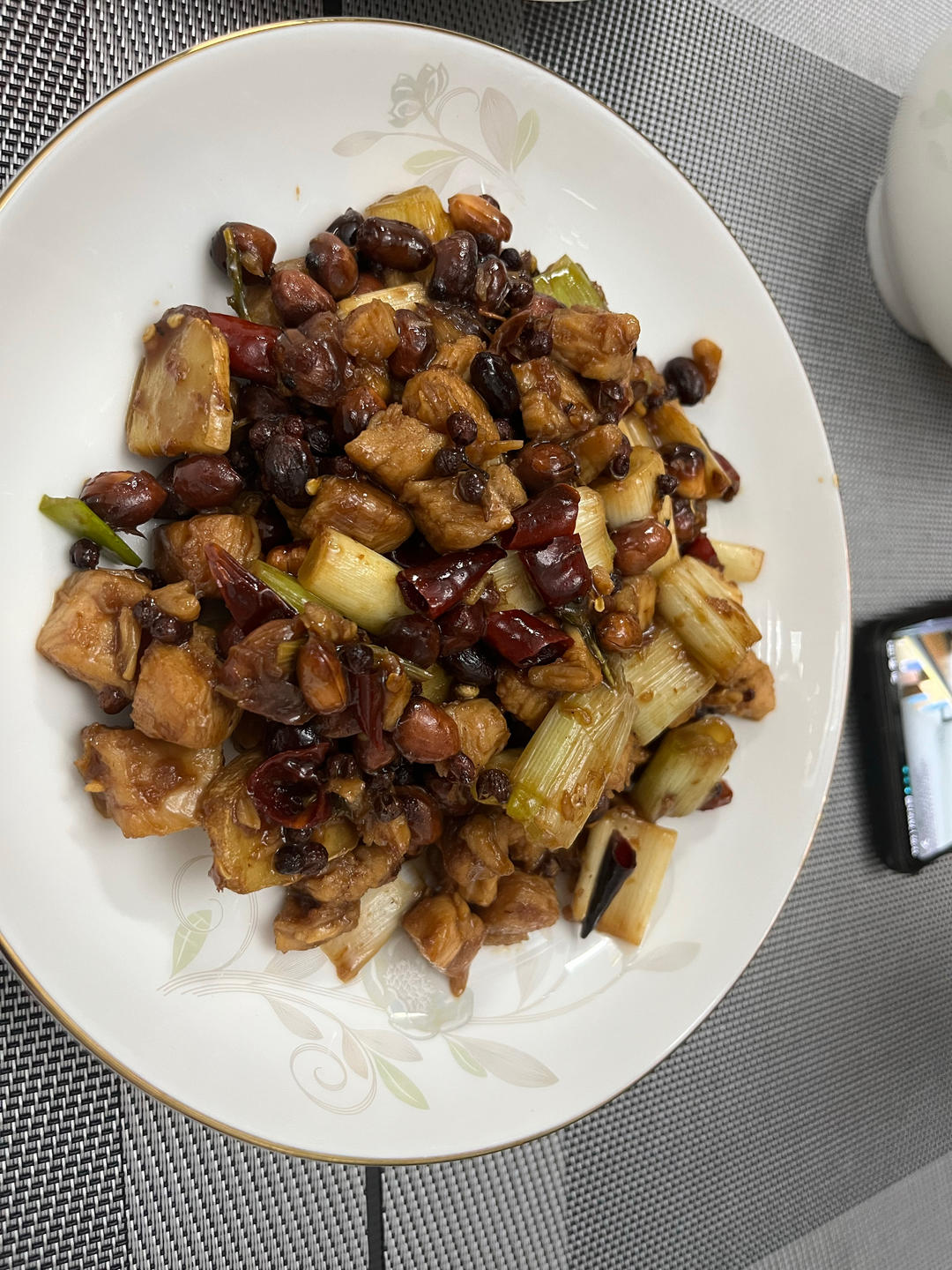 宫保鸡丁！最正宗最讲究的做法！