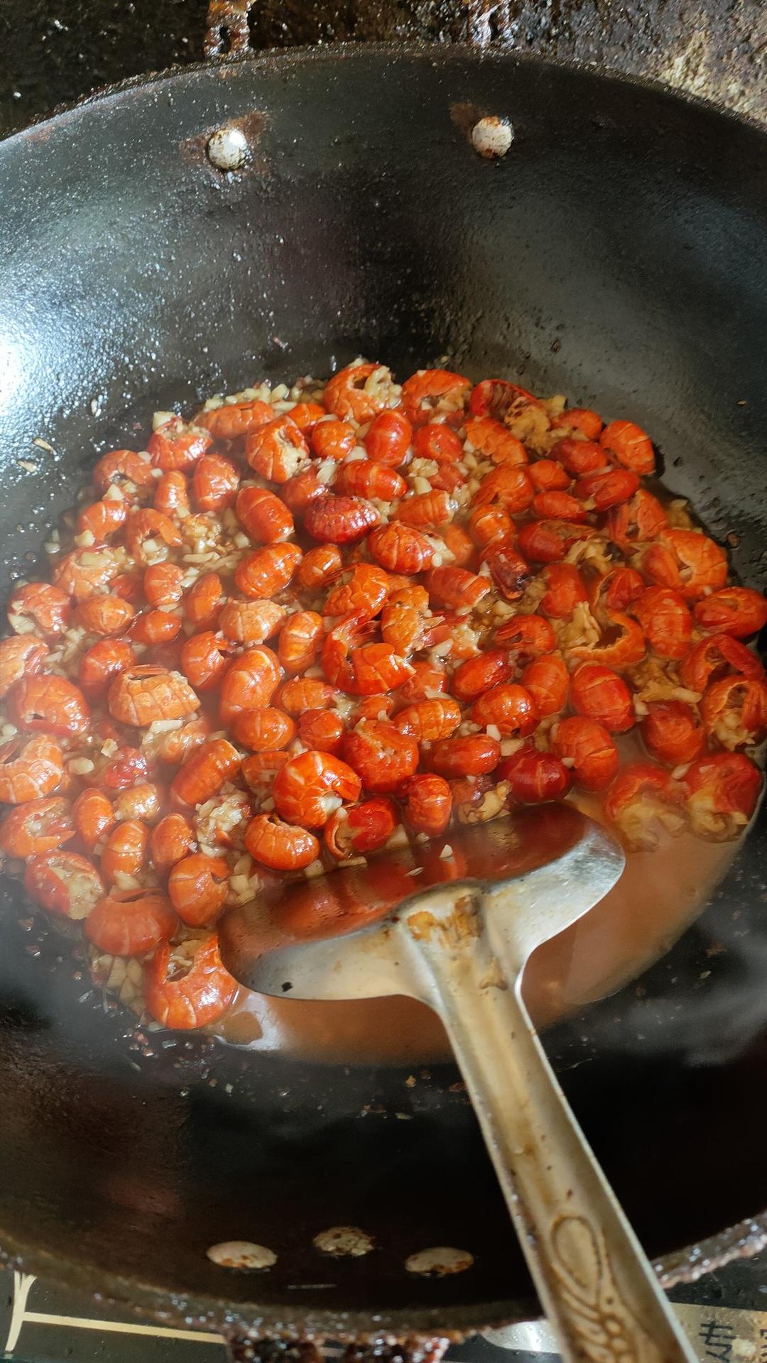 简简单单の蒜蓉炒虾尾🦐