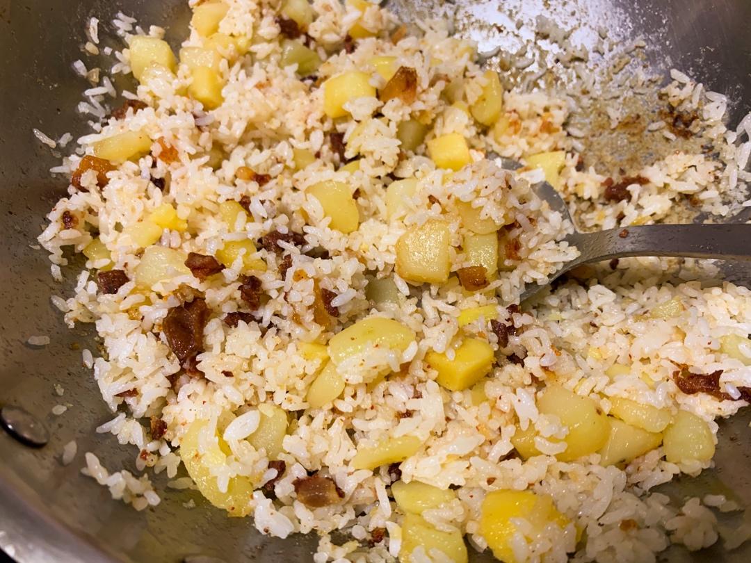 土豆饭，香掉牙的锅巴洋芋饭