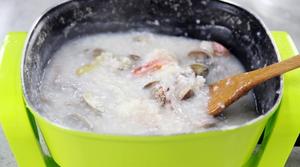 海鲜粥的做法 步骤10