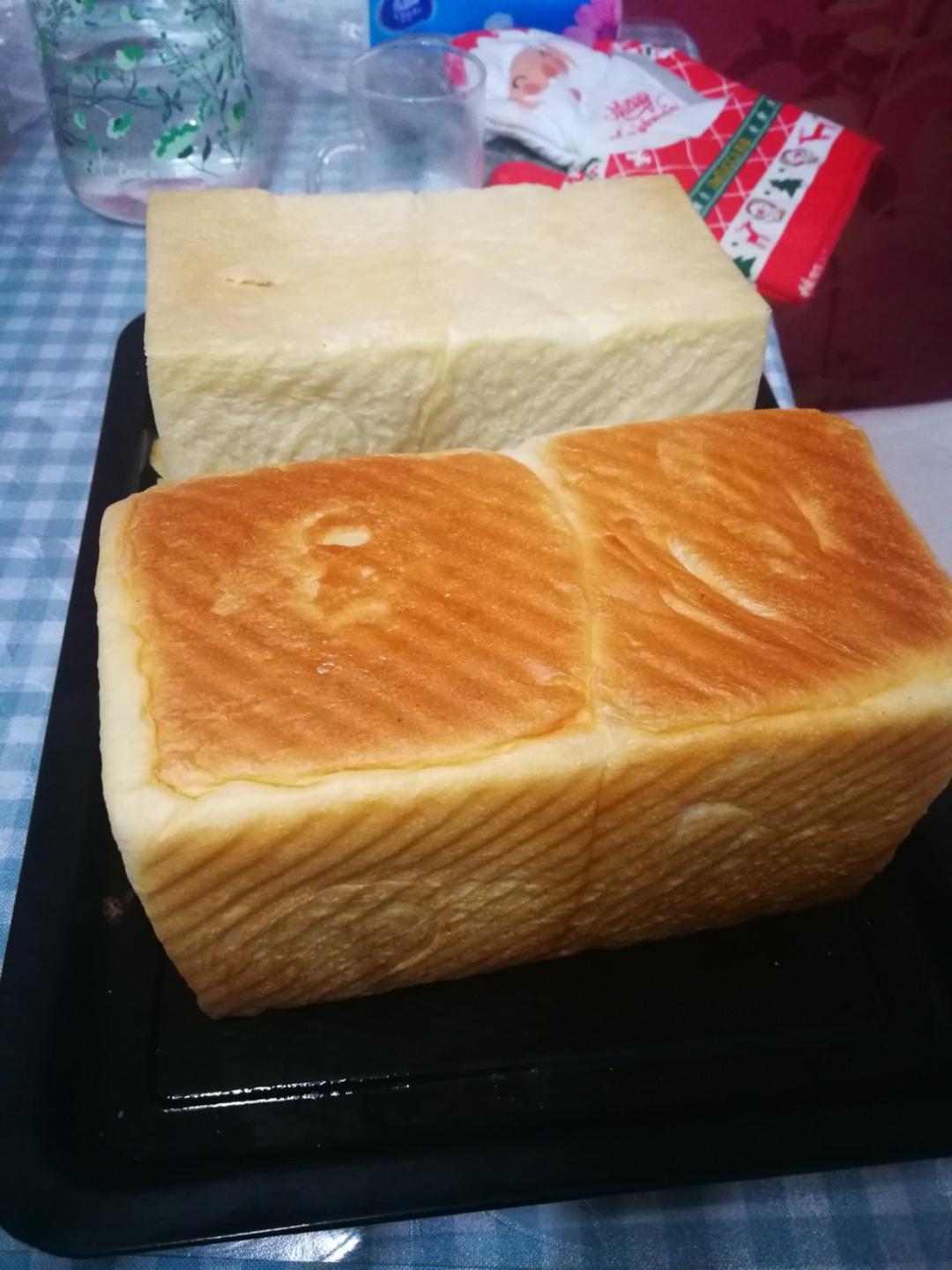 超级绵~奶白吐司