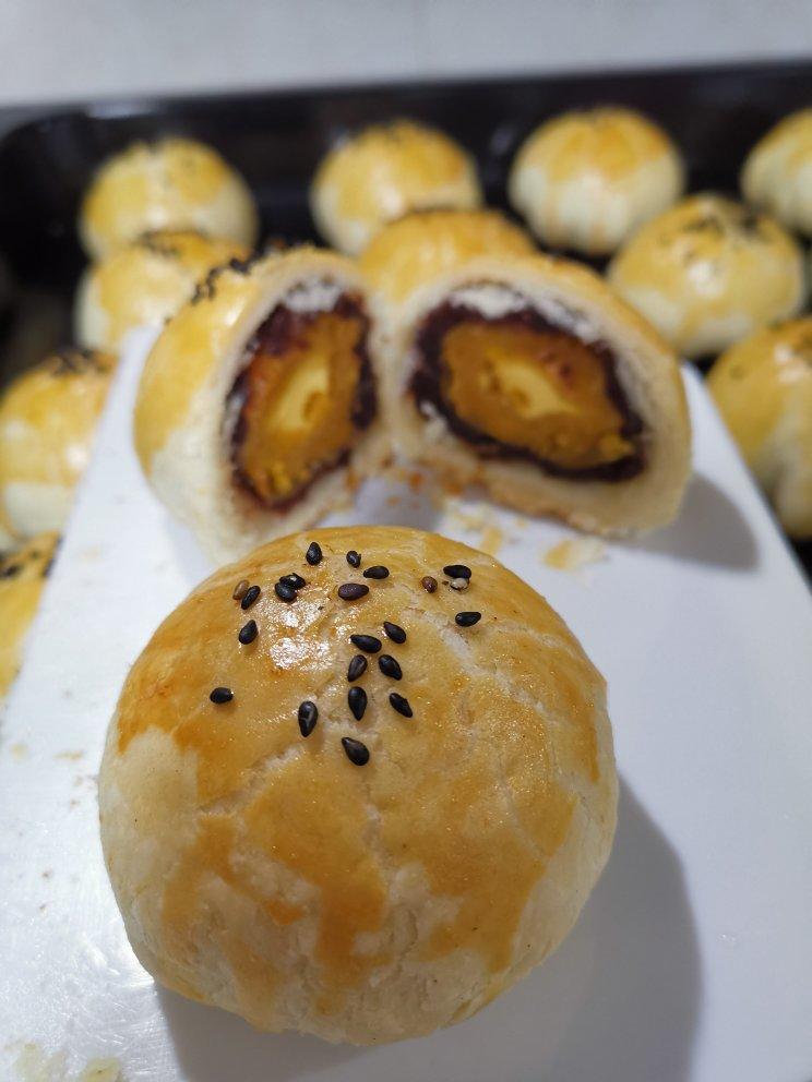 掉渣渣的蛋黄酥（超详细的方子）