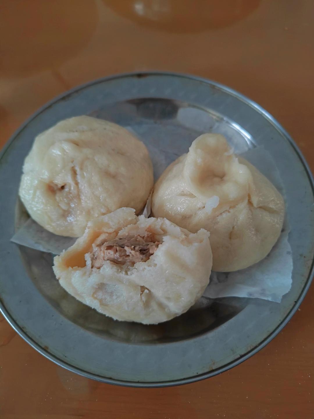 香菇肉包子