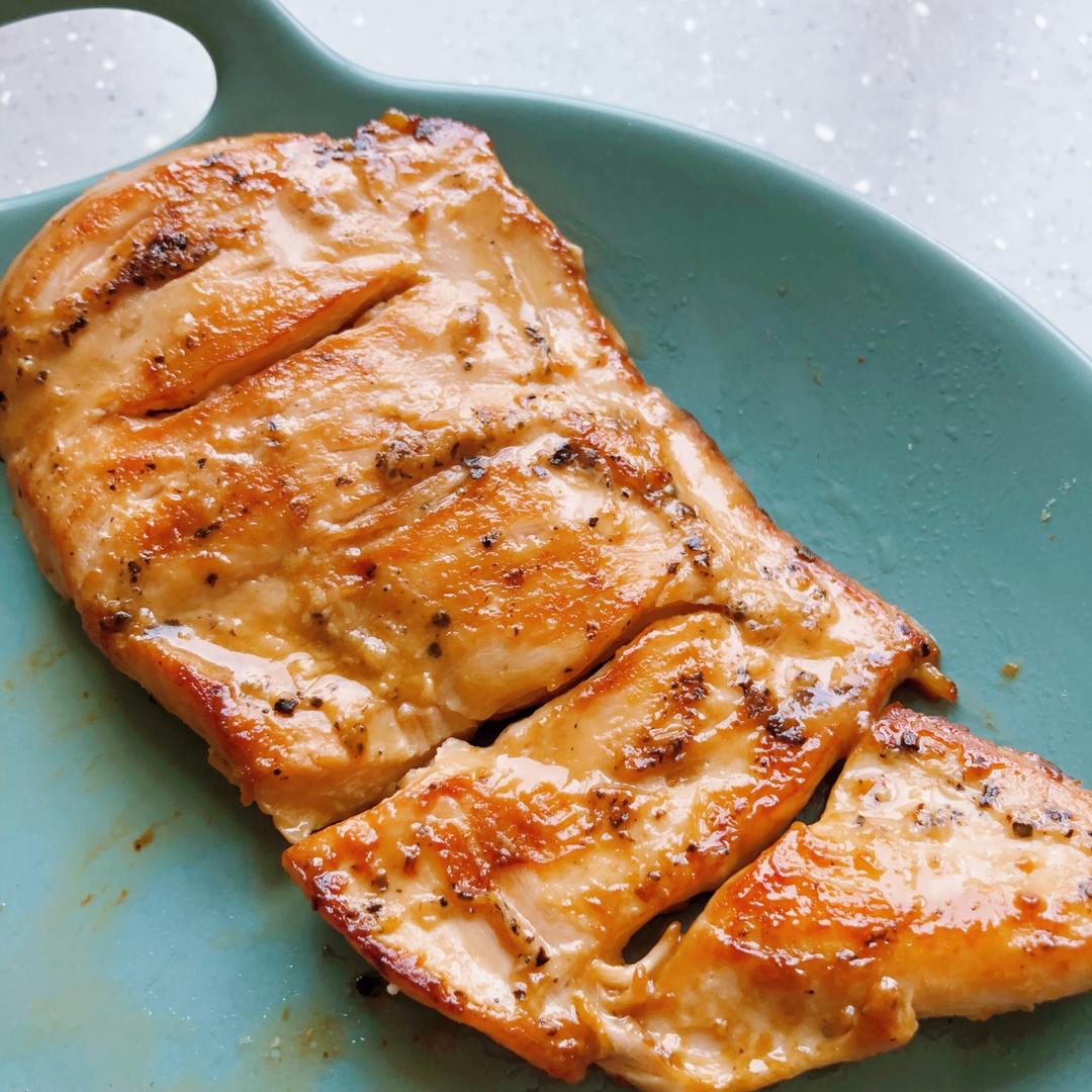 蚝油煎鸡胸肉（真的只要腌了就炒鸡嫩！（新增微波式