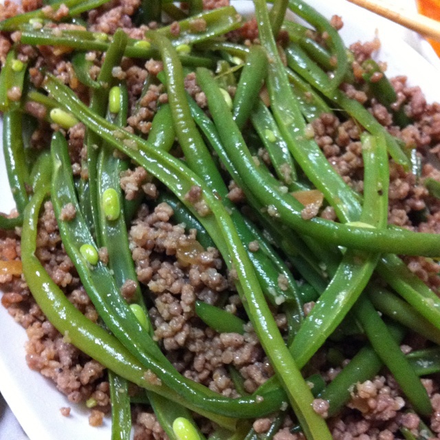 手撕豆角炒肉末