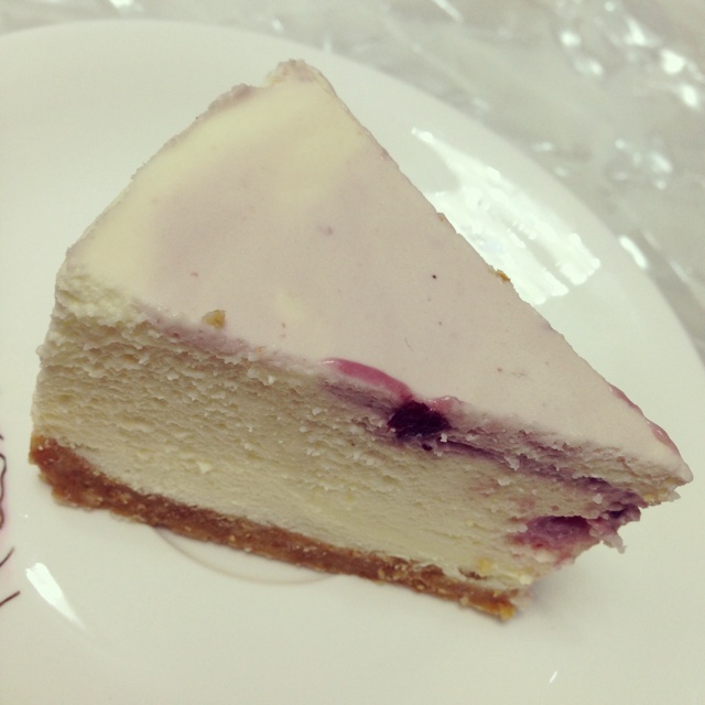 草莓果粒冻芝士蛋糕