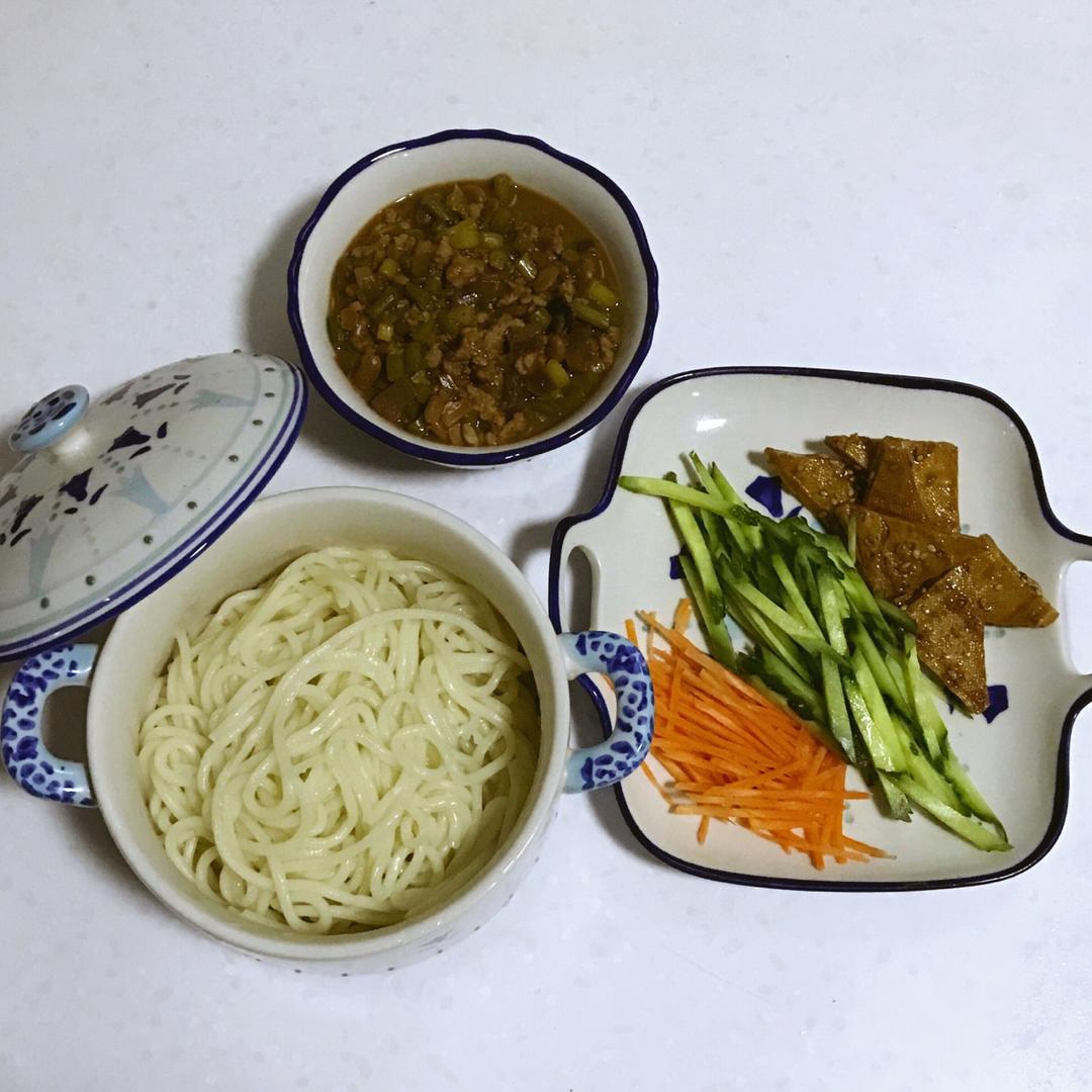 家乡味道，爸爸的炸酱面