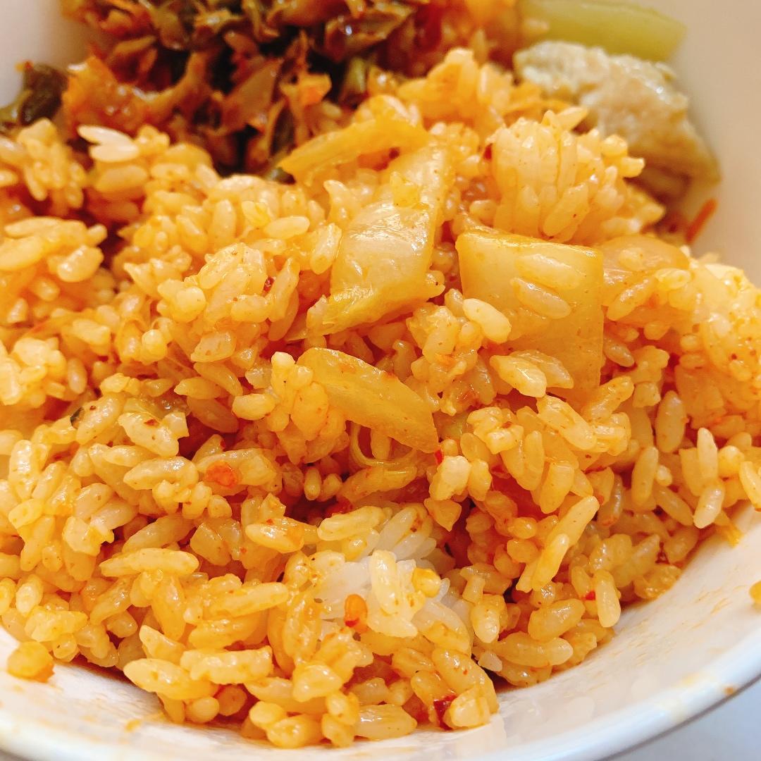 升级版辣白菜炒饭😭姜食堂同款🌟泡菜饭开出了p.o 斯密达