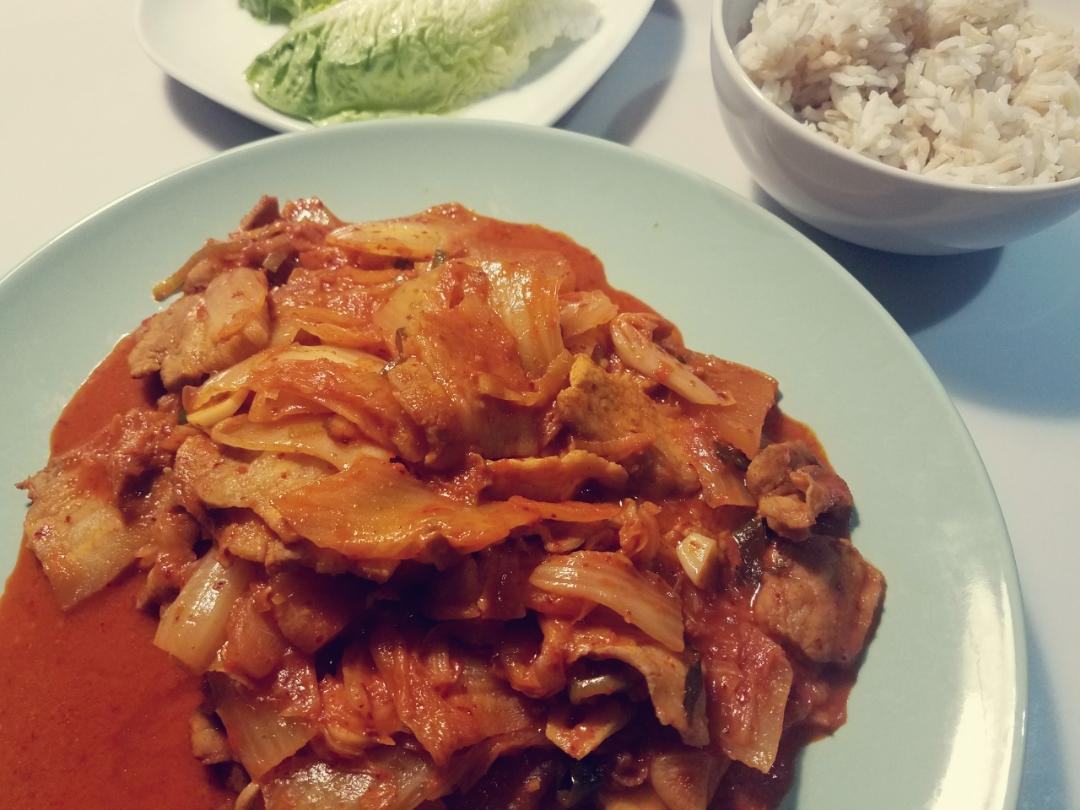 辣白菜炒五花肉