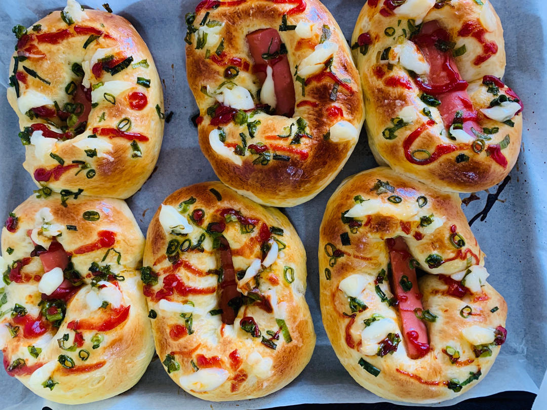 小核桃儿327做的面包夹香肠