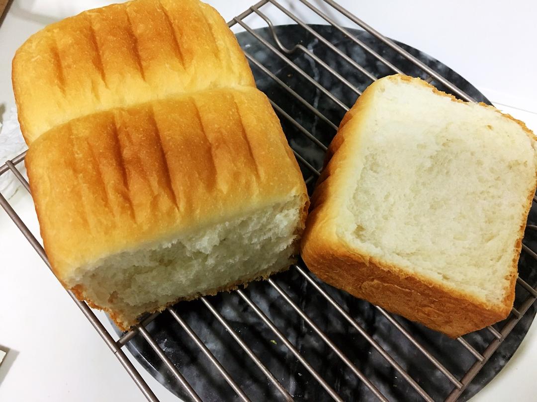 《Tinrry+》软绵绵的白吐司