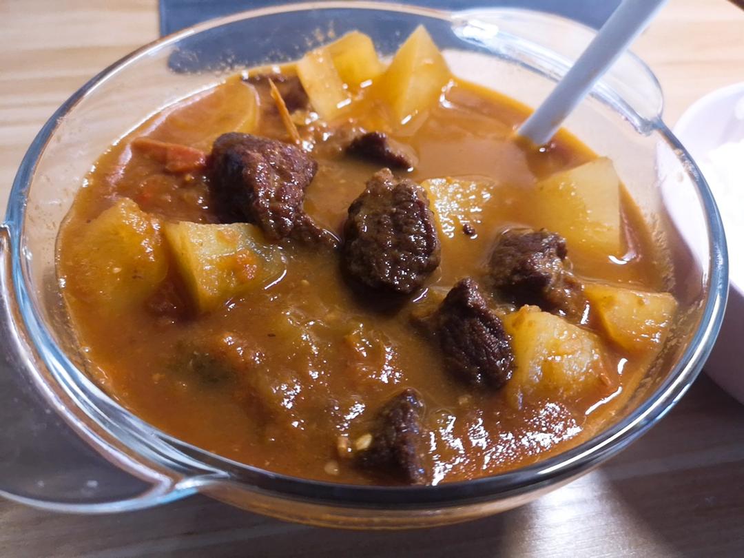 红烧牛肉土豆 （独家秘制）