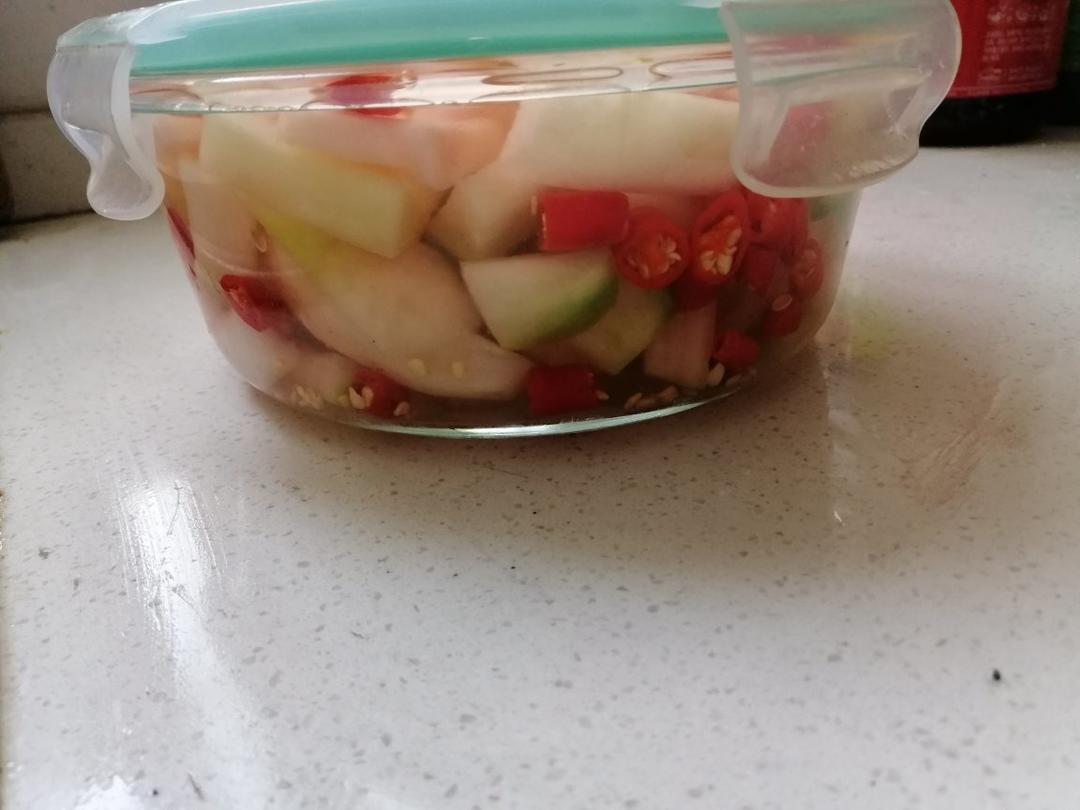 腌萝卜，酸甜爽口