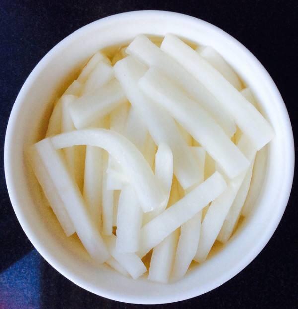 简单易做不会失败的好吃的甜酸萝卜条