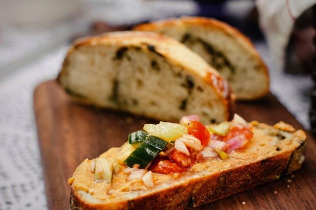 【天然酵种】可能是最好吃系列——橄榄菜欧包的做法