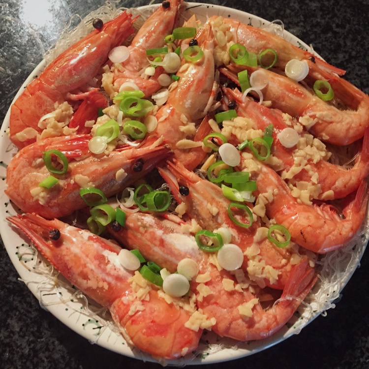 蒜蓉粉丝蒸大虾