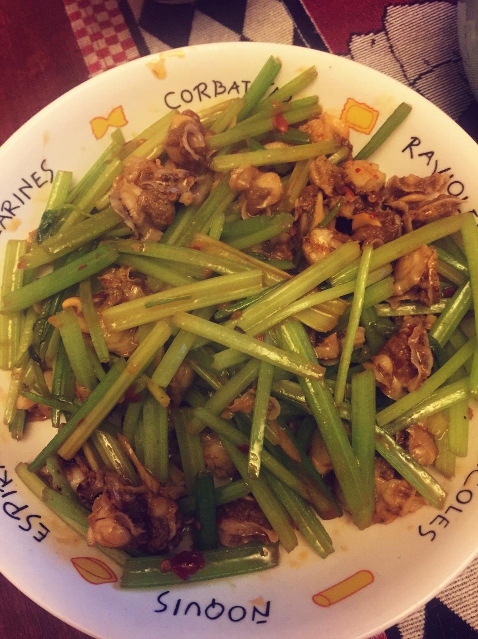 爆炒扇贝裙边（干贝边）