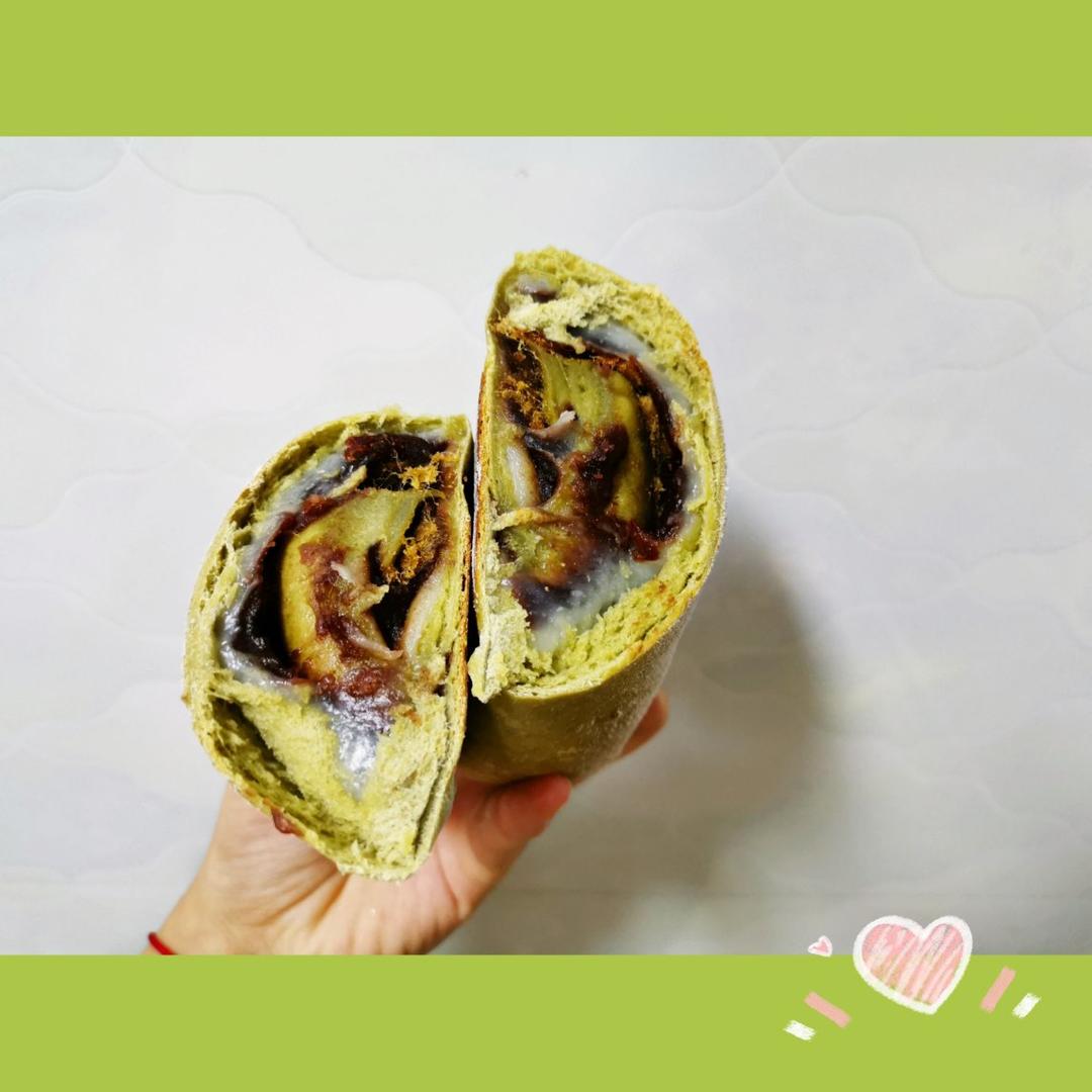 抹茶红豆麻糬软欧面包