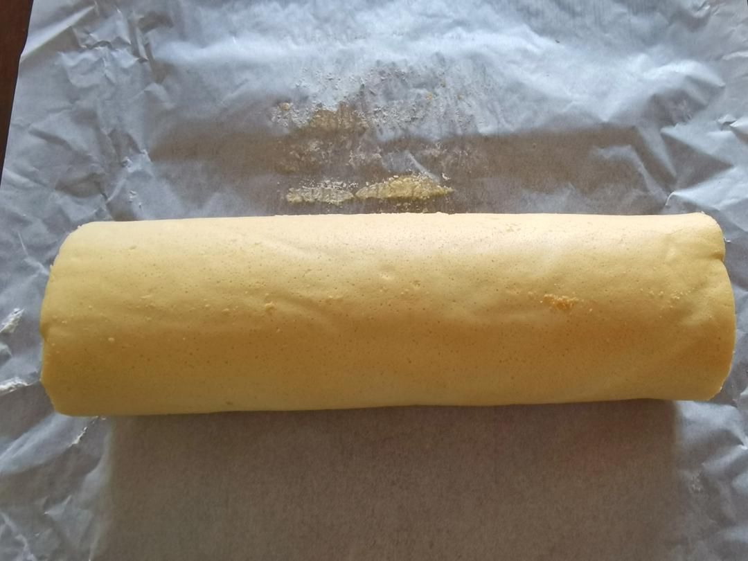 《Tinrry下午茶》教你做基础原味蛋糕卷