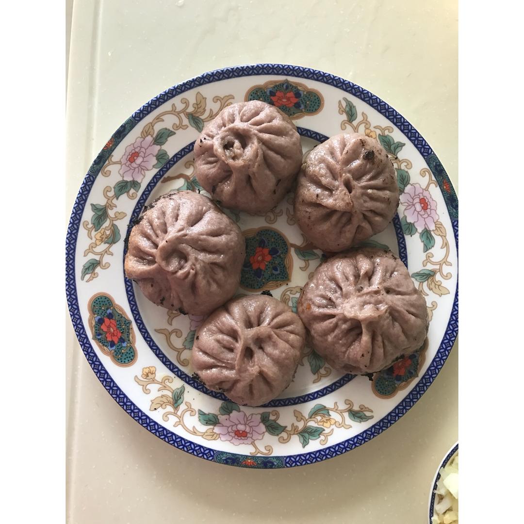 咸蛋黄鲜肉生煎包