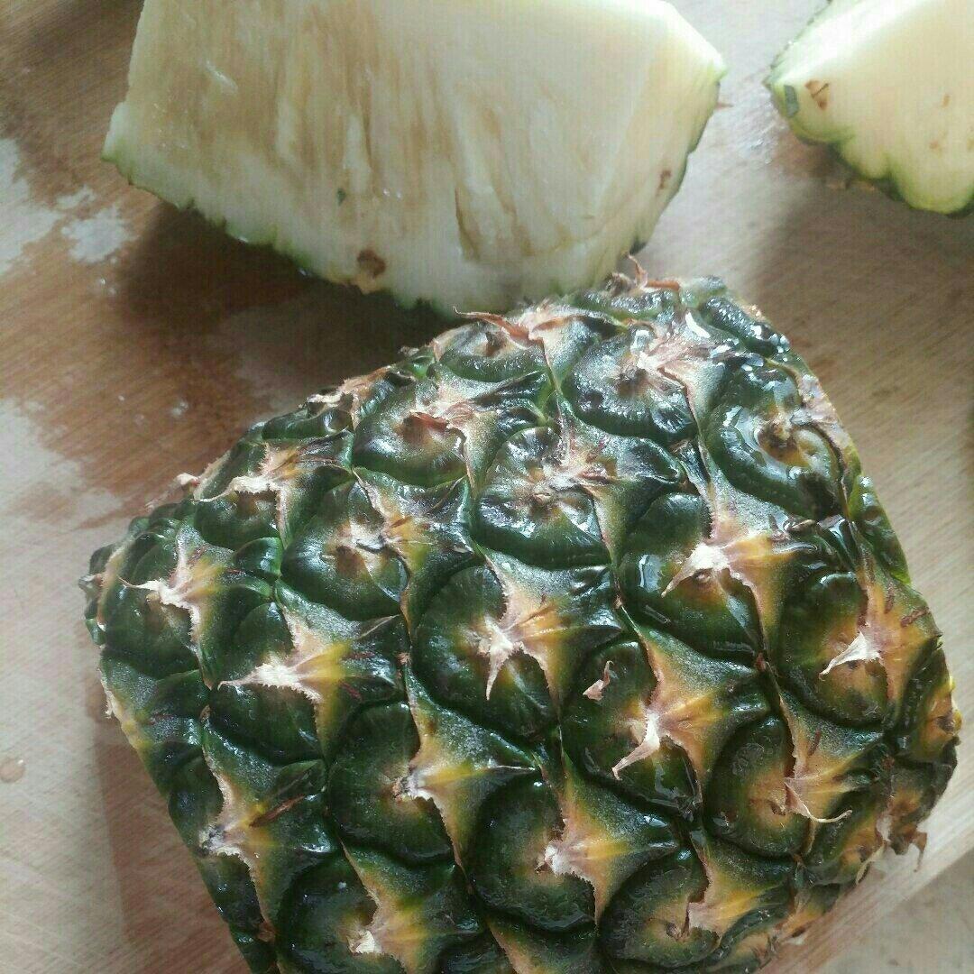 菠萝的三种切法