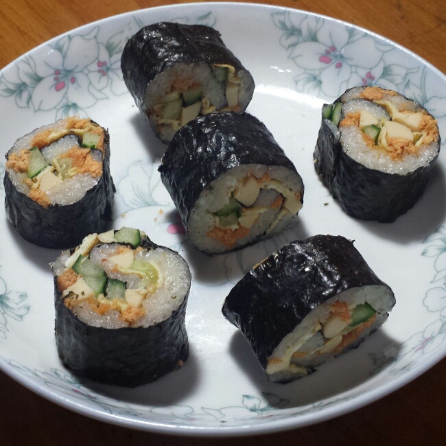 紫菜卷寿司