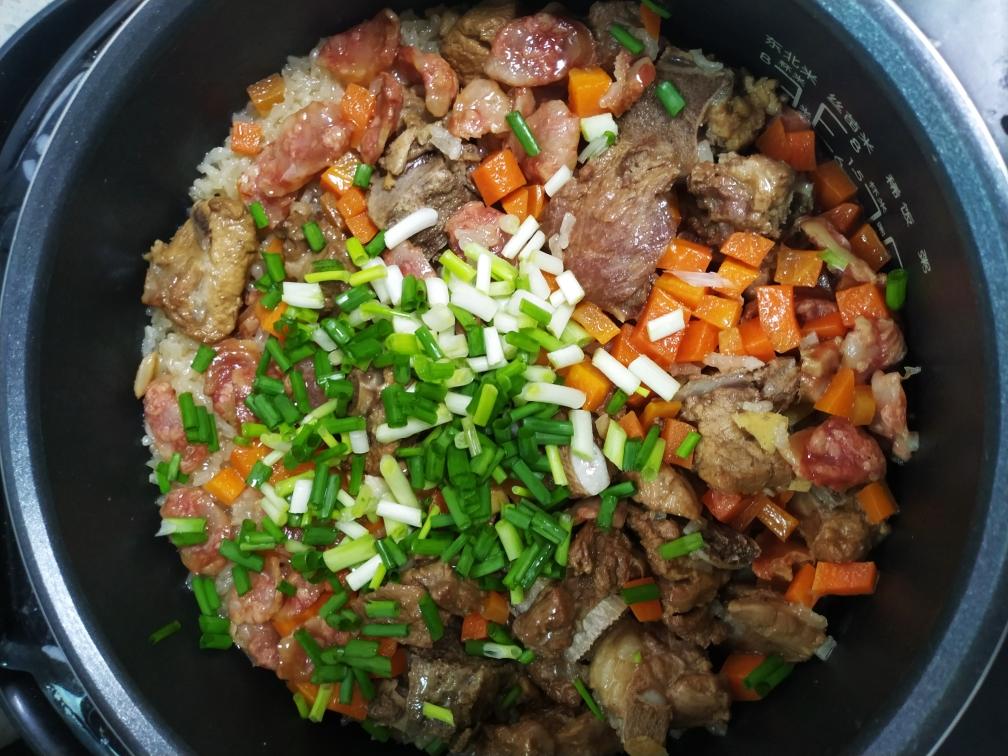 排骨腊肠糯米饭
