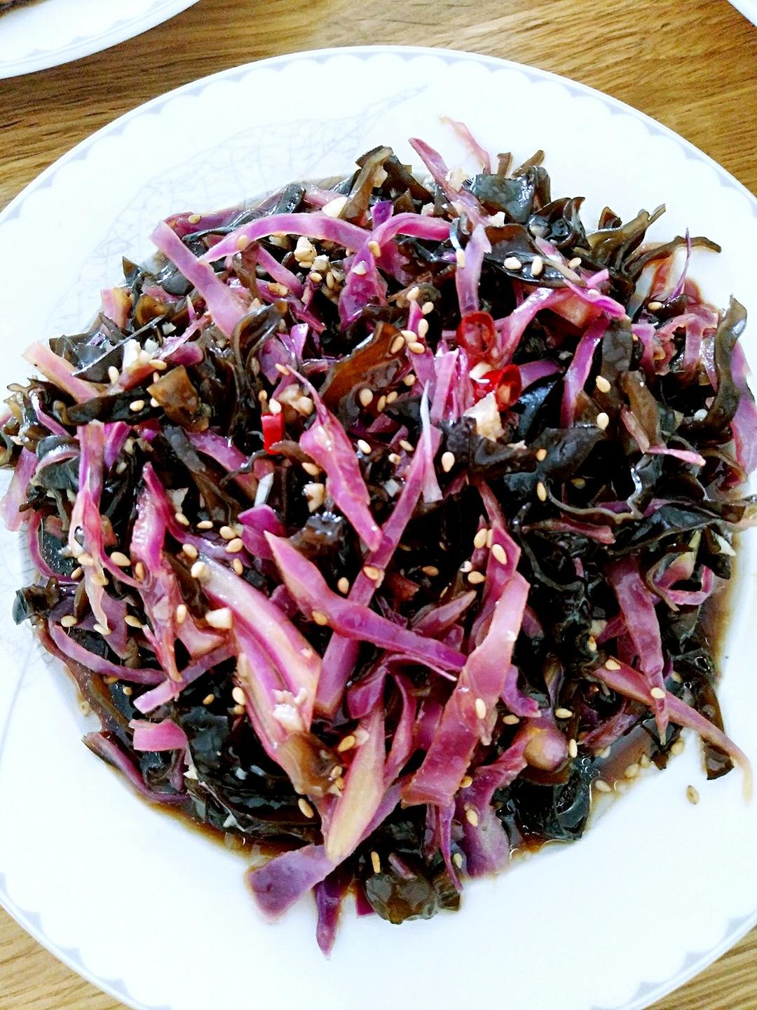 紫甘蓝拌黑木耳