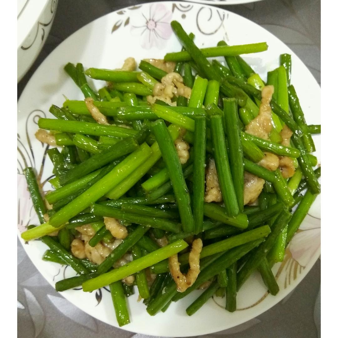 蒜苗炒肉丝