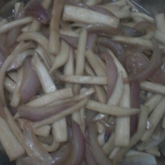 洋葱遇到杏鲍菇