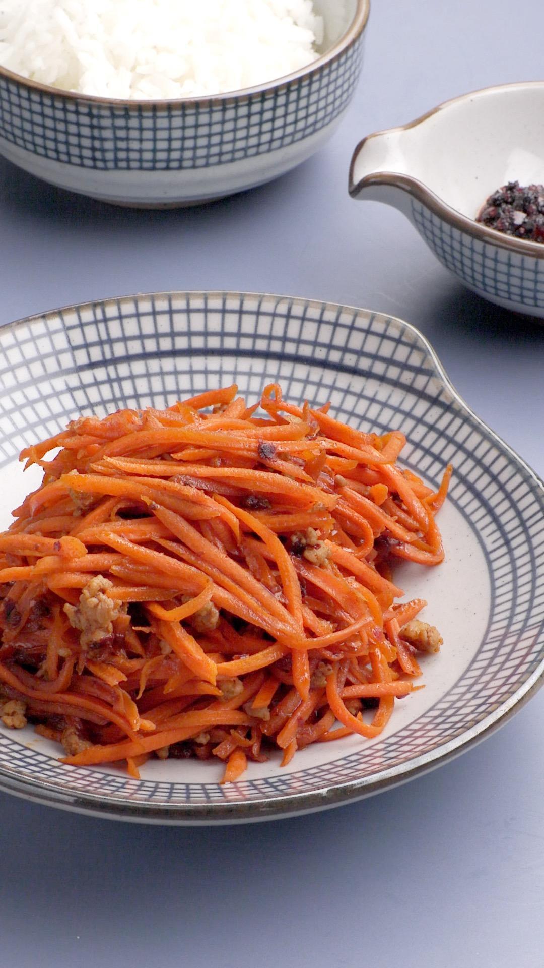 老干妈炒胡萝卜