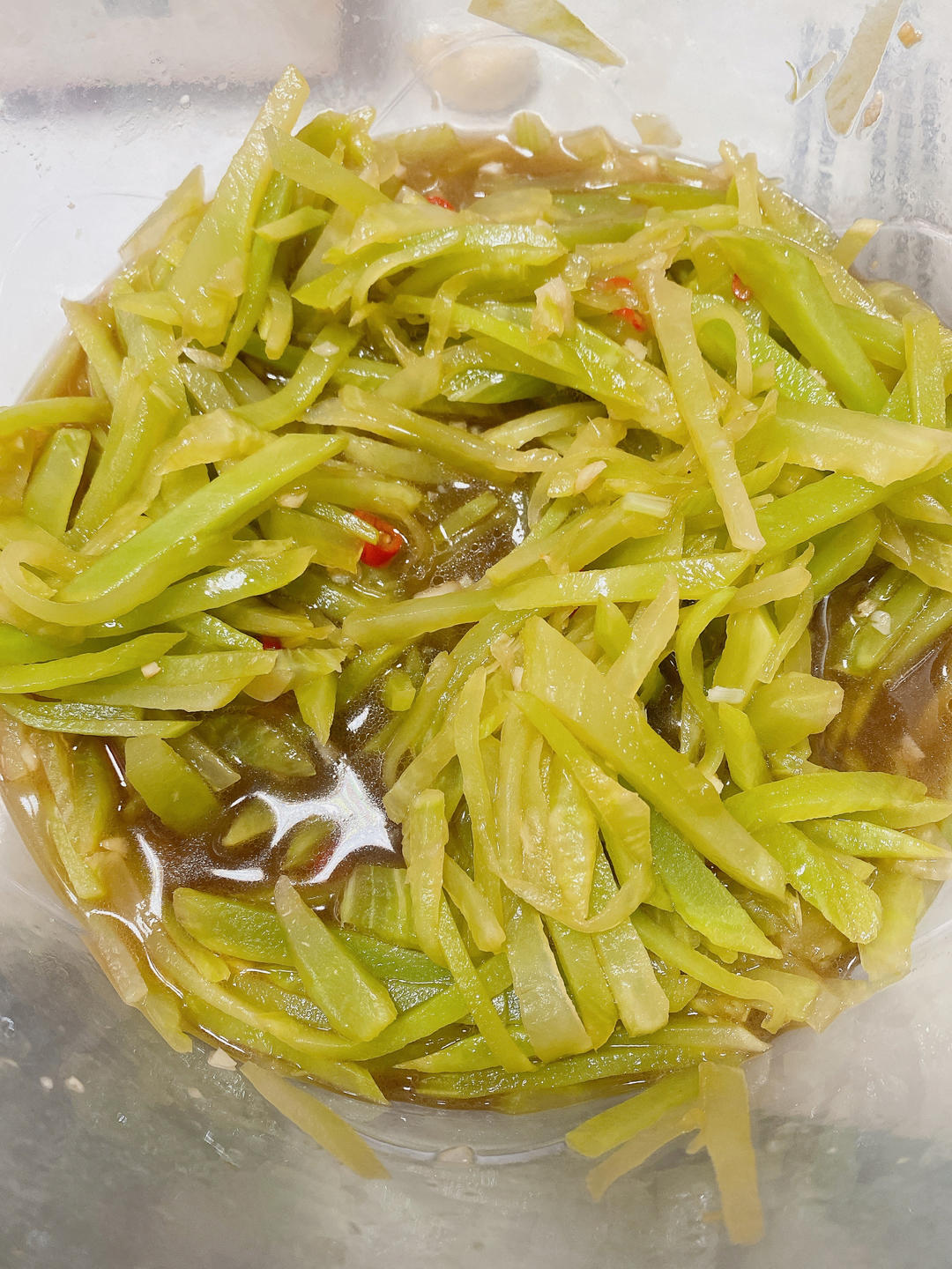 凉拌莴笋丝