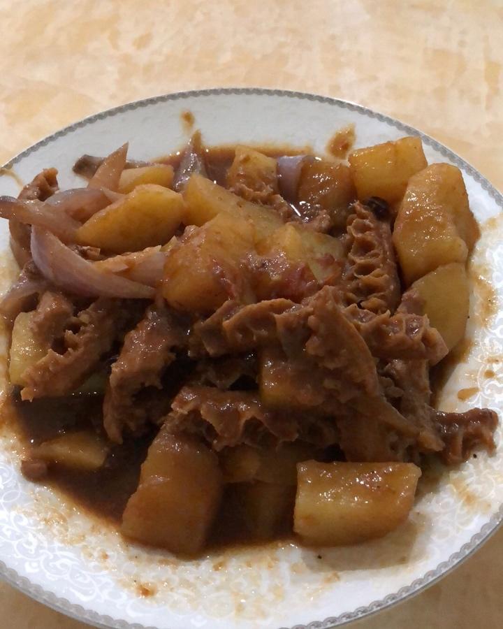 紫se葡萄做的萝卜焖牛肚