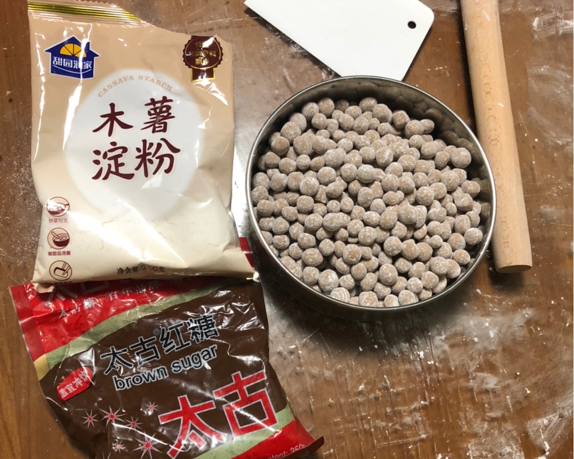 波霸珍珠奶茶的做法 步骤4