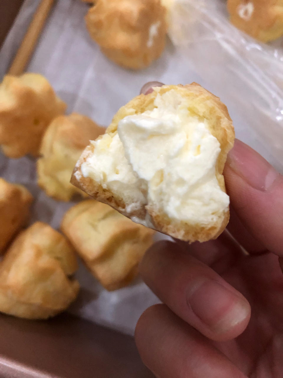 简单易成功的奶油小泡芙做法