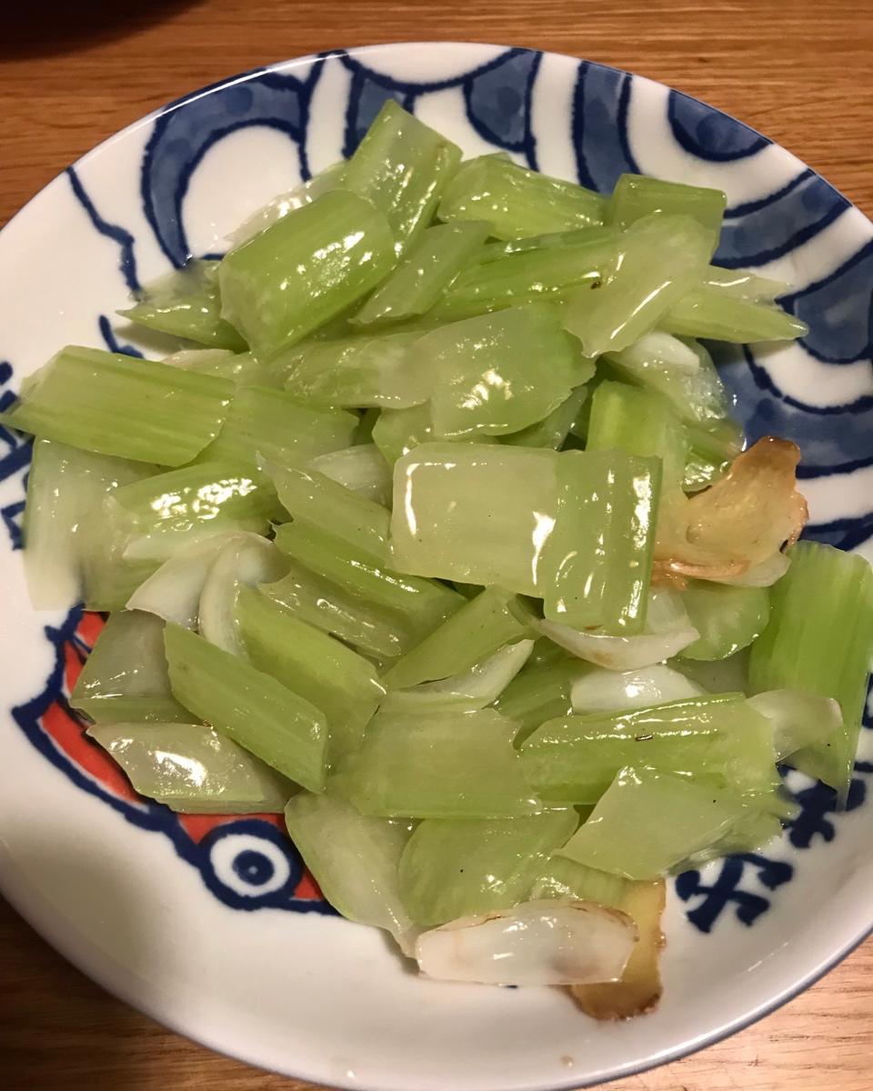 西芹炒百合怎样做到清爽又入味儿