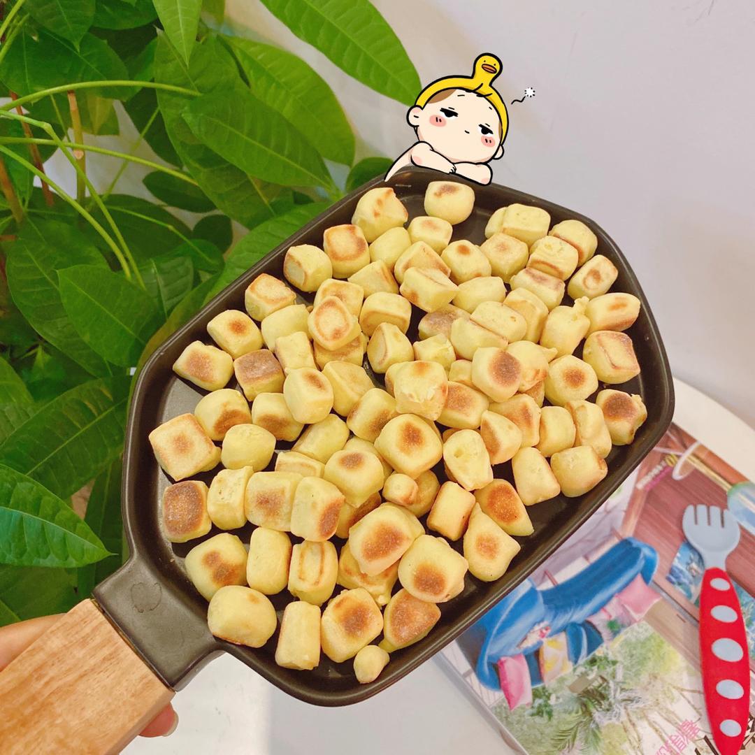 比馒头营养，比零食健康！平底锅就能做的奶香小馒头