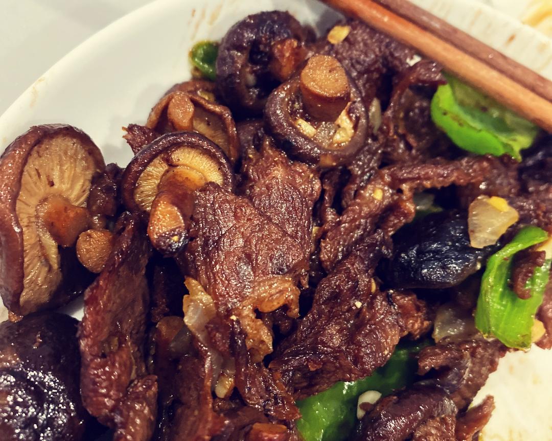 香菇炒牛肉