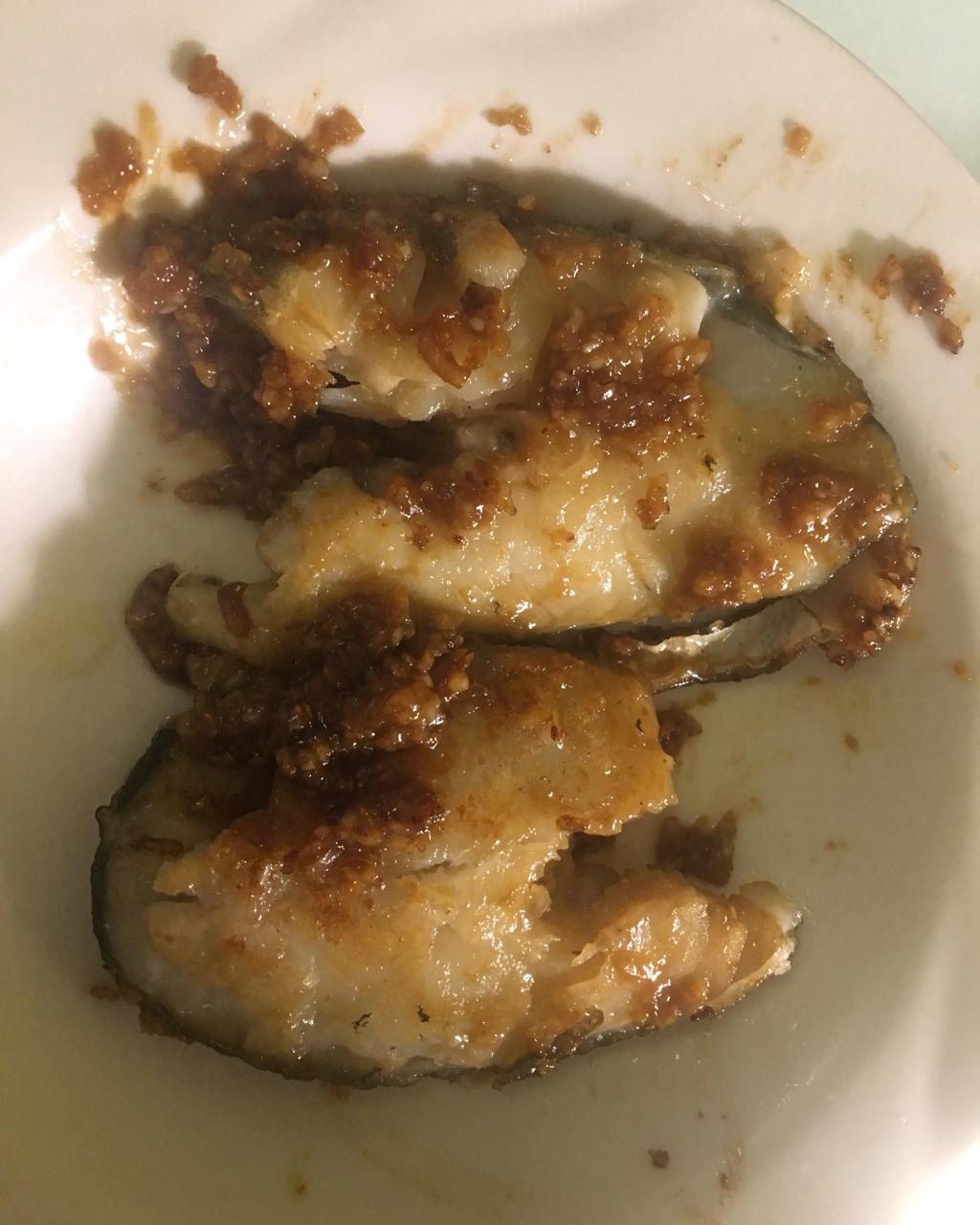 蒜香蜜汁银雪鱼