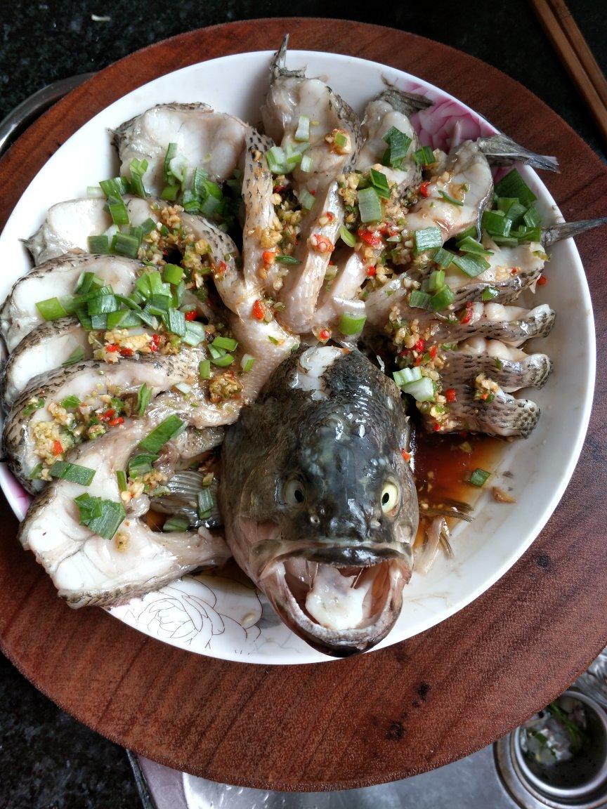 孔雀开屏清蒸鱼