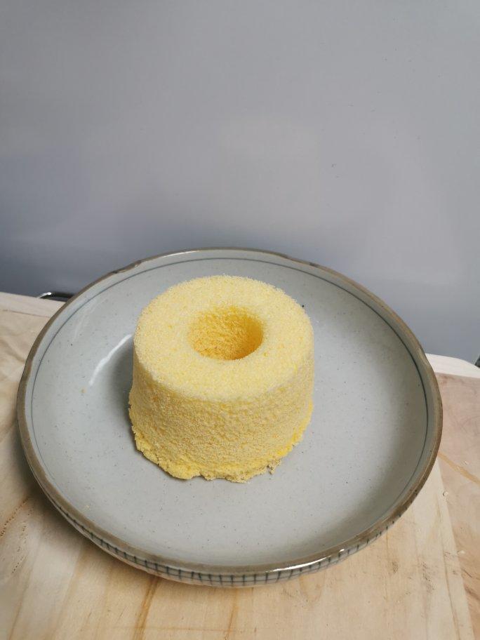 超简单完美戚风蛋糕（6寸2蛋）附打发、翻拌、脱模视频