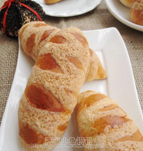 橄榄型酥香面包的做法