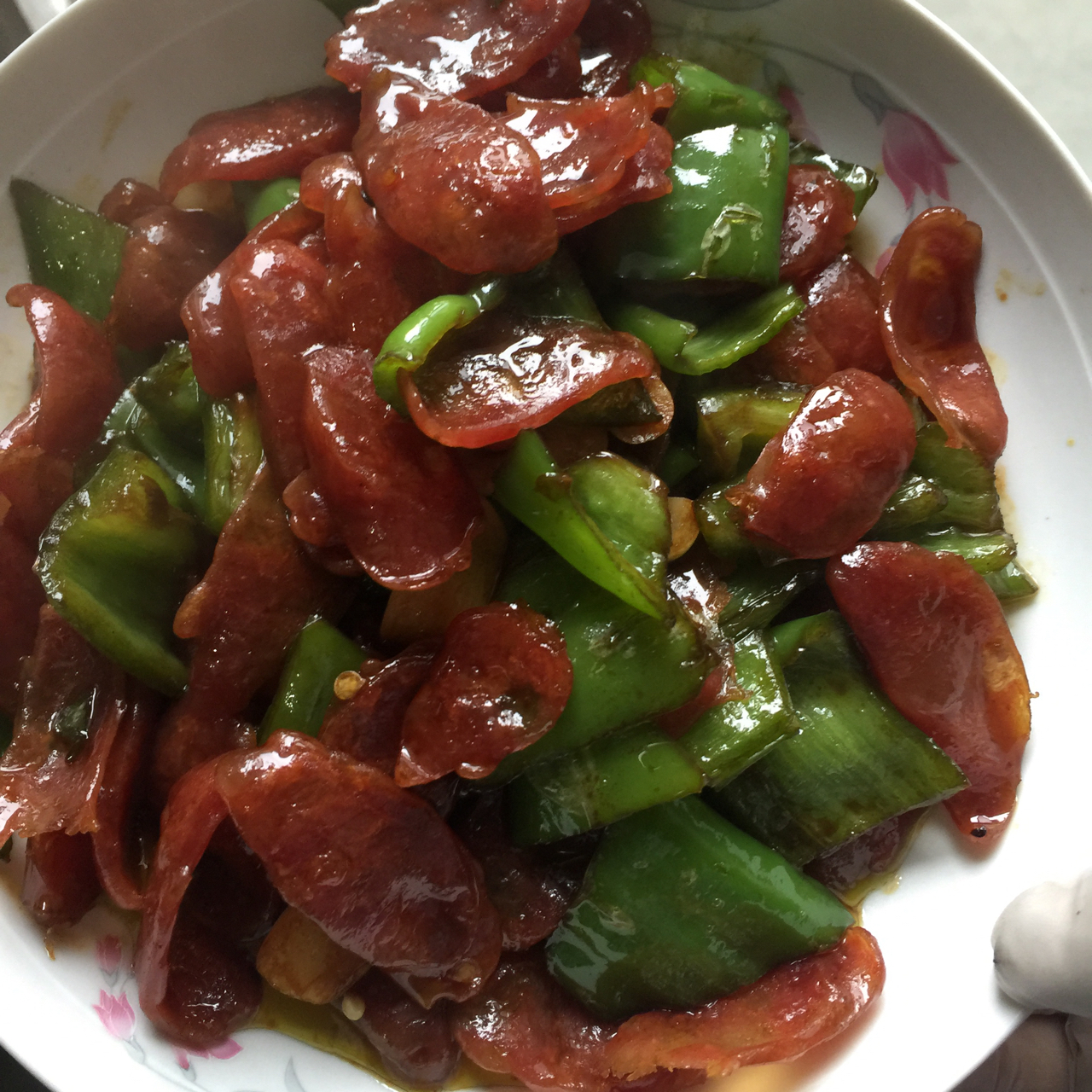 a queen°做的青椒炒香肠