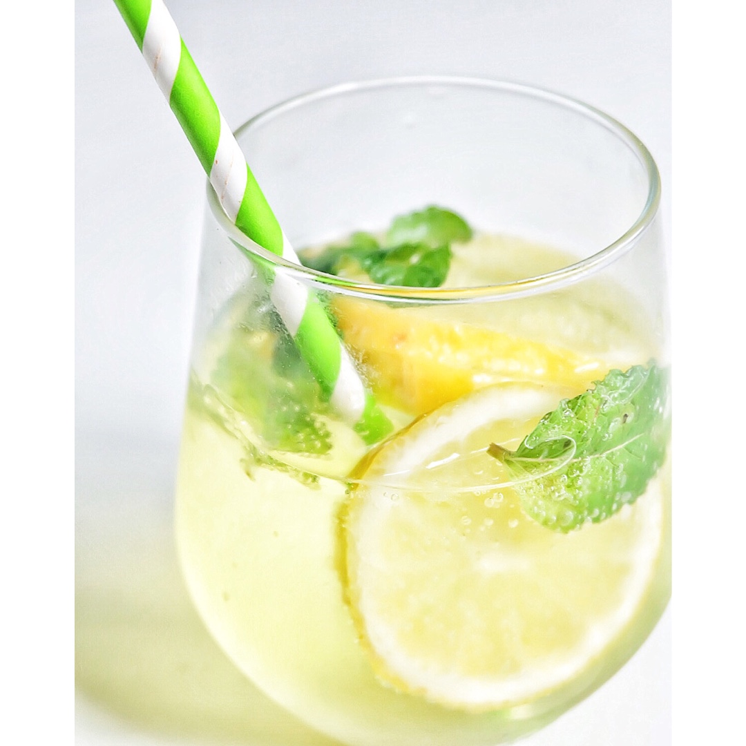 柠檬薄荷苏打水